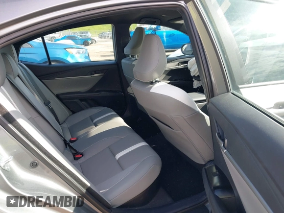 2025 Toyota Camry LE z VIN 4T1DAACK9SU518259, wystawiony jako IAAI lot #42225124 z przebiegiem 222 mil mil oraz . Historia ofert i sprzedaży dostępna na DreamBid. Obrazek 8.