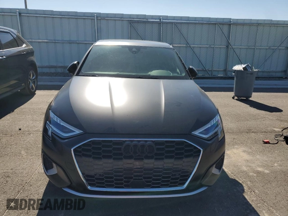 2024 Audi A3 Premium z VIN WAUAUDGYXRA042434, wystawiony jako Copart lot #47399065 z przebiegiem 9378 mil mil oraz Szkoda całkowita • Salvage title. Historia ofert i sprzedaży dostępna na DreamBid. Obrazek 5.