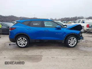 2019 Chevrolet Blazer z VIN 3GNKBHRS0KS581749, wystawiony jako IAAI lot #41551121 z przebiegiem Nie podano mil oraz . Historia ofert i sprzedaży dostępna na DreamBid. Obrazek 14.