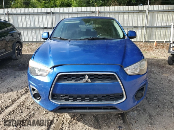 2015 Mitsubishi Outlander ES z VIN 4A4AP3AU0FE057385, wystawiony jako Copart lot #60251755 z przebiegiem 204 391 mil mil oraz Czysty tytuł • Clean title. Historia ofert i sprzedaży dostępna na DreamBid. Obrazek 5.