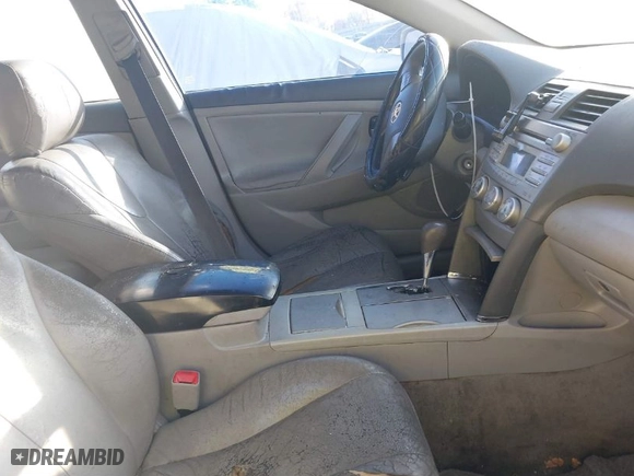 2011 Toyota Camry LE with VIN 4T1BF3EK9BU640802, listed as a IAAI auction lot 40959523 with 308,615 mi miles. Bid and sale history available at carsss.com. Image 5.