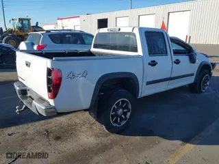 2008 Chevrolet Colorado LT w/1LT with VIN 1GCDT33E888199569, listed as a IAAI auction lot 41445435 with 141,297 mi miles. Bid and sale history available at carsss.com. Image 4.