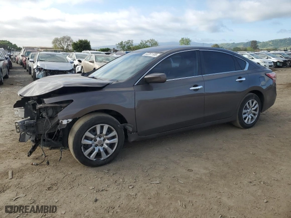 2014 Nissan Altima 2.5 with VIN 1N4AL3AP0EC287392, listed as a Copart auction lot 52261105 with 186,682 mi miles and Salvage Title. Bid and sale history available at carsss.com. Image 1.