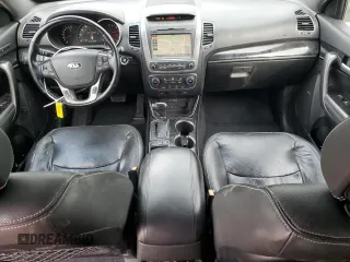 2015 Kia Sorento SX with VIN 5XYKW4A79FG634727, listed as a Copart auction lot 45992275 with 131,375 mi miles and Clean Title. Bid and sale history available at carsss.com. Image 8.