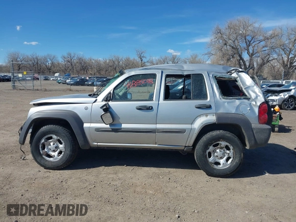 2004 Jeep Liberty Sport with VIN 1J4GL48K84W145318, listed as a IAAI auction lot 41885018 with 174,041 mi miles. Bid and sale history available at carsss.com. Image 13.