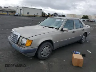 1991 Mercedes-Benz 300 with VIN WDBEA30D4MB426614, listed as a Copart auction lot 86784864 with 95,640 mi miles and Clean Title. Bid and sale history available at carsss.com. Image 1.