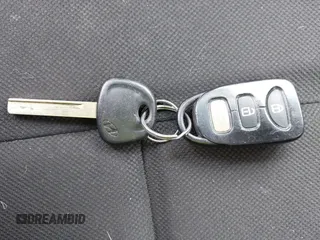 2013 Hyundai Veloster w/Black Int с VIN KMHTC6AD9DU155259, выставлен на аукционе IAAI как лот 42361365 с пробегом 261 896 миль миль и . История ставок и продаж доступна на DreamBid. Изображение 11.