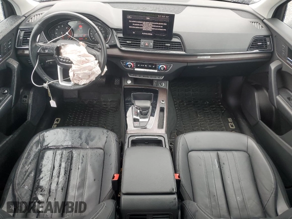 2021 Audi Q5 Premium z VIN WA1AAAFY8M2089521, wystawiony jako Copart lot #56720575 z przebiegiem 40 880 mil mil oraz Czysty tytuł • Clean title. Historia ofert i sprzedaży dostępna na DreamBid. Obrazek 8.