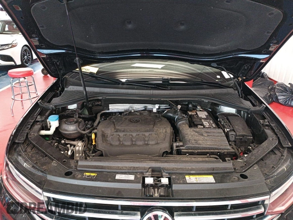 2024 Volkswagen Tiguan SE z VIN 3VV3B7AX4RM076330, wystawiony jako IAAI lot #42752482 z przebiegiem 25 282 mil mil oraz . Historia ofert i sprzedaży dostępna na DreamBid. Obrazek 15.