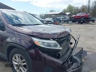 2015 Kia Sorento LX z VIN 5XYKT3A68FG594912, wystawiony jako IAAI lot #41911045 z przebiegiem 162 512 mil mil oraz . Historia ofert i sprzedaży dostępna na DreamBid. Obrazek 17.