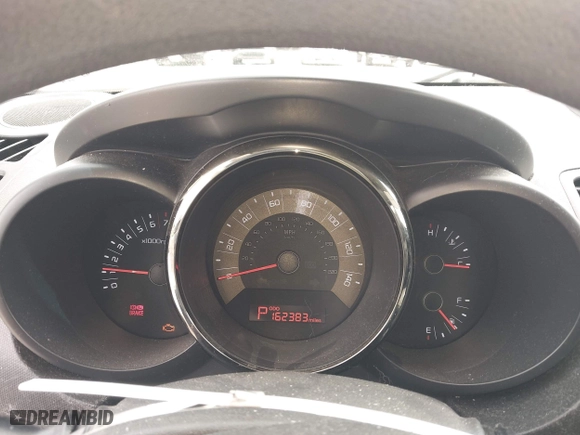 2011 Kia Soul + with VIN KNDJT2A22B7706579, listed as a IAAI auction lot 41921442 with 162,383 mi miles. Bid and sale history available at carsss.com. Image 7.