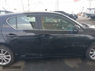 2013 Lexus CT 200h Hybrid with VIN JTHKD5BH9D2161341, listed as a IAAI auction lot 42127032 with 165,134 mi miles. Bid and sale history available at carsss.com. Image 13.
