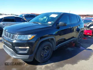 2018 Jeep Compass Sport with VIN 3C4NJCAB3JT368651, listed as a IAAI auction lot 40860158 with 69,801 mi miles. Bid and sale history available at carsss.com. Image 17.