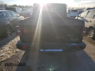 2022 Jeep Gladiator Sport S with VIN 1C6HJTAG3NL108851, listed as a Copart auction lot 38134614 with 17,017 mi miles and Salvage title. Bid and sale history available at DreamBid. Image 6.