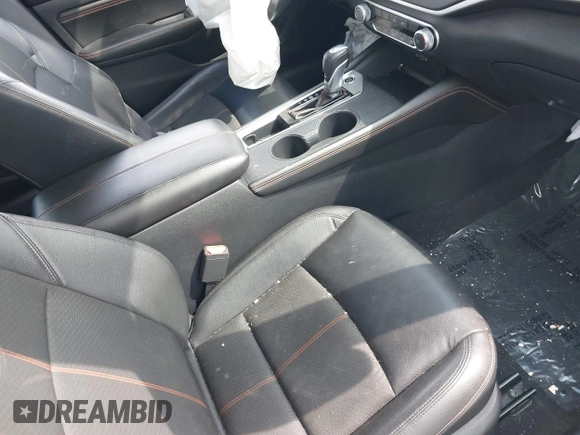 2020 Nissan Altima SR z VIN 1N4BL4CV5LC240488, wystawiony jako IAAI lot #41848936 z przebiegiem 79 044 mil mil oraz . Historia ofert i sprzedaży dostępna na DreamBid. Obrazek 5.