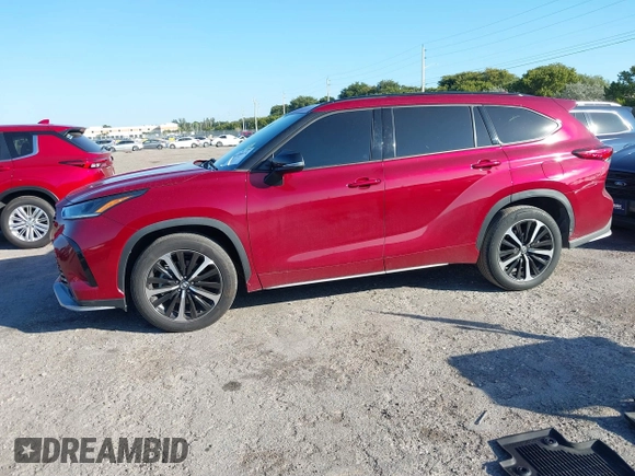 2022 Toyota Highlander XSE with VIN 5TDLZRAH6NS137265, listed as a IAAI auction lot 41300574 with 35,846 mi miles and . Bid and sale history available at DreamBid. Image 17.