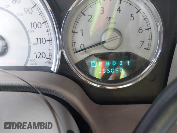 2008 Chrysler Aspen Limited with VIN 1A8HX58N38F114703, listed as a IAAI auction lot 42208555 with 255,050 mi miles and . Bid and sale history available at DreamBid. Image 7.