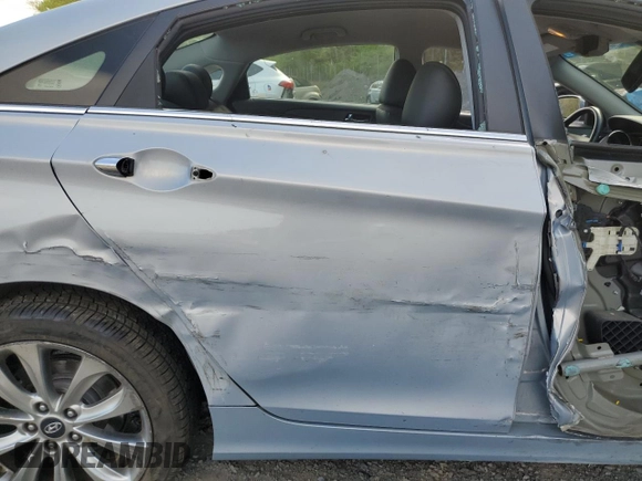 2013 Hyundai Sonata Limited with VIN 5NPEC4ACXDH525587, listed as a Copart auction lot 55355335 with 73,188 mi miles and Salvage Title. Bid and sale history available at DreamBid. Image 10.