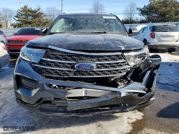 2022 Ford Explorer XLT with VIN 1FMSK7DH4NGC17704, listed as a Copart auction lot 42530955 with NaN miles and Salvage Title. Bid and sale history available at carsss.com. Image 5.