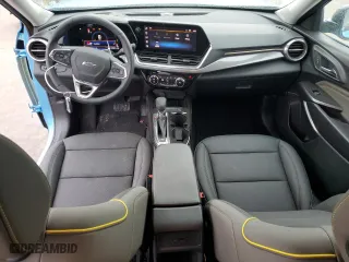 2025 Chevrolet Trax ACTIV with VIN KL77LKEP3SC057783, listed as a Copart auction lot 45324065 with 2,587 mi miles and Salvage Title. Bid and sale history available at carsss.com. Image 8.