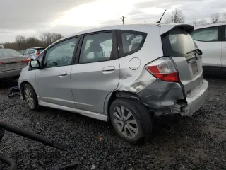 2013 Honda Fit Sport with VIN JHMGE8H52DC026844, listed as a Copart auction lot 86443994 with 0 mi miles and Salvage Title. Bid and sale history available at carsss.com. Image 2.
