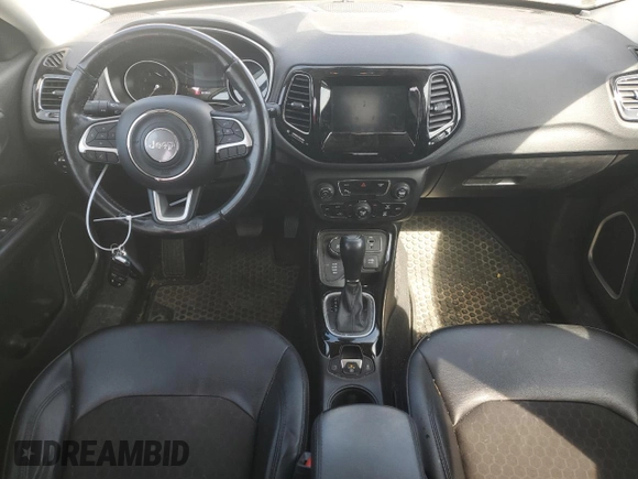 2020 Jeep Compass Latitude with VIN 3C4NJDBB6LT157600, listed as a Copart auction lot 52411235 with 82,159 mi miles and Salvage title. Bid and sale history available at DreamBid. Image 8.
