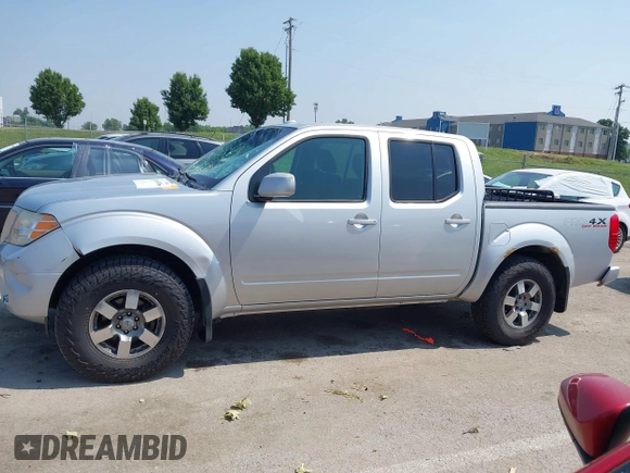 2011 Nissan Frontier Pro-4X с VIN 1N6AD0EV0BC415542, выставлен на аукционе IAAI как лот 42455036 с пробегом 153 099 миль миль и . История ставок и продаж доступна на DreamBid. Изображение 14.