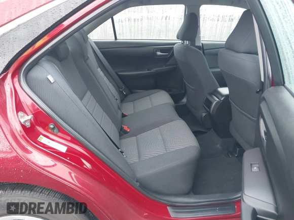 2015 Toyota Camry XLE with VIN 4T1BF1FK8FU983576, listed as a IAAI auction lot 41910503 with 62,941 mi miles. Bid and sale history available at carsss.com. Image 8.
