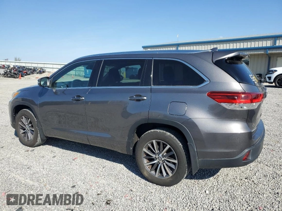 2017 Toyota Highlander XLE with VIN 5TDJZRFH5HS456984, listed as a Copart auction lot 50780025 with 113,287 mi miles and Salvage title. Bid and sale history available at DreamBid. Image 2.