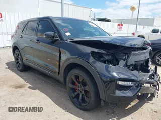 2022 Ford Explorer ST z VIN 1FM5K8GC1NGA40631, wystawiony jako IAAI lot #42009716 z przebiegiem 37 700 mil mil oraz . Historia ofert i sprzedaży dostępna na DreamBid. Obrazek 1.