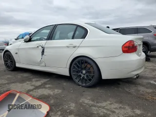 2006 BMW 3 Series 330i with VIN WBAVB33526KS32814, listed as a Copart auction lot 47785595 with 151,934 mi miles and Salvage Title. Bid and sale history available at DreamBid. Image 2.
