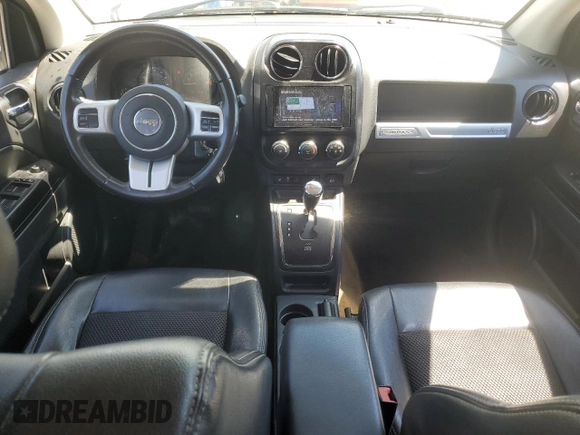 2016 Jeep Compass Sport z VIN 1C4NJCBA7GD740089, wystawiony jako Copart lot #65880235 z przebiegiem 157 601 mil mil oraz Czysty tytuł • Clean title. Historia ofert i sprzedaży dostępna na DreamBid. Obrazek 8.