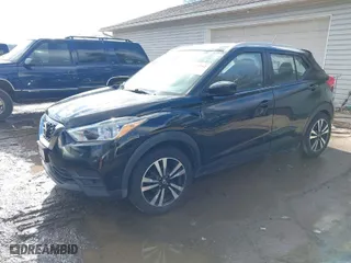 2020 Nissan Kicks SV with VIN 3N1CP5CV5LL496923, listed as a IAAI auction lot 41440962 with 89,782 mi miles. Bid and sale history available at carsss.com. Image 2.