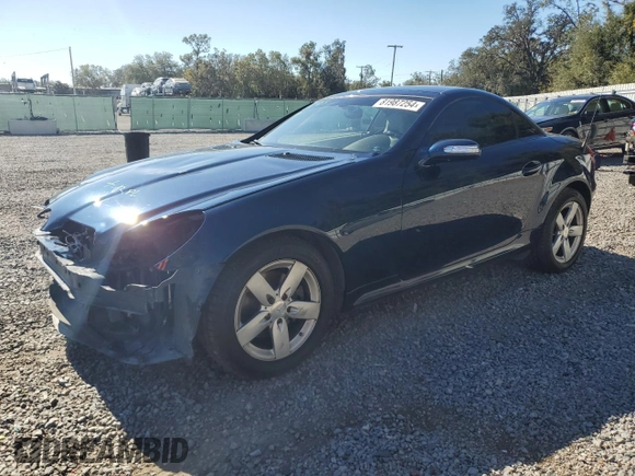 2008 Mercedes-Benz SLK-Class 3.0L with VIN WDBWK54F28F187734, listed as a Copart auction lot 81987254 with 113,937 mi miles and Salvage Title. Bid and sale history available at carsss.com. Image 1.