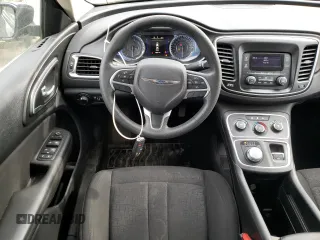 2016 Chrysler 200 LX with VIN 1C3CCCFB4GN122733, listed as a Copart auction lot 31711688 with 28,800 mi miles and Salvage Title. Bid and sale history available at carsss.com. Image 9.