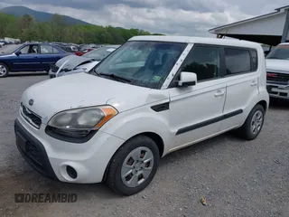 2012 Kia Soul with VIN KNDJT2A59C7439484, listed as a IAAI auction lot 42114087 with 142,933 mi miles. Bid and sale history available at carsss.com. Image 6.