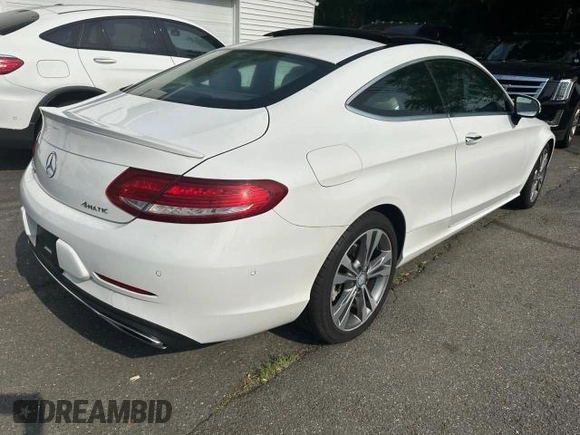 2017 Mercedes-Benz C 300 z VIN WDDWJ4KB0HF365600, wystawiony jako Copart lot #61332505 z przebiegiem 90 209 mil mil oraz Czysty tytuł • Clean title. Historia ofert i sprzedaży dostępna na DreamBid. Obrazek 3.