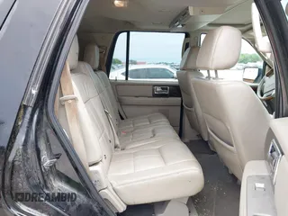 2008 Lincoln Navigator z VIN 5LMFU27538LJ21670, wystawiony jako IAAI lot #42279965 z przebiegiem 278 169 mil mil oraz . Historia ofert i sprzedaży dostępna na DreamBid. Obrazek 8.