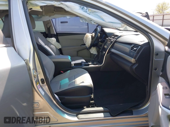 2015 Toyota Camry XLE with VIN 4T1BF1FK4FU005933, listed as a IAAI auction lot 41890133 with 57,114 mi miles. Bid and sale history available at carsss.com. Image 5.
