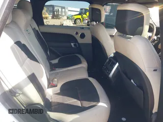 2021 Land Rover Range Rover Sport HST z VIN SALWS2RU0MA776305, wystawiony jako IAAI lot #42074573 z przebiegiem 41 835 mil mil oraz . Historia ofert i sprzedaży dostępna na DreamBid. Obrazek 8.