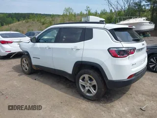 2024 Jeep Compass Latitude with VIN 3C4NJDBN2RT603650, listed as a IAAI auction lot 42012219 with 35,197 mi miles. Bid and sale history available at carsss.com. Image 3.
