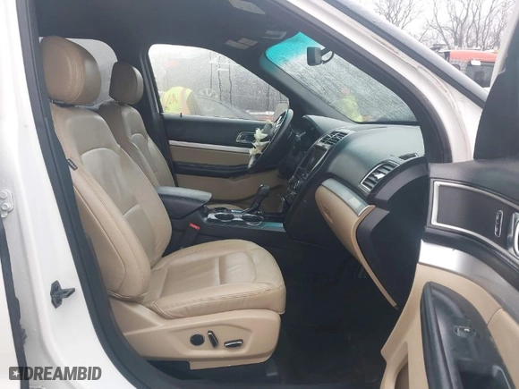 2016 Ford Explorer XLT with VIN 1FM5K7DH6GGA34675, listed as a IAAI auction lot 41502371 with 135,405 mi miles. Bid and sale history available at carsss.com. Image 5.