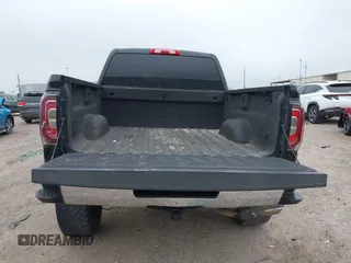 2017 GMC Sierra 1500 SLT z VIN 3GTU2NEC1HG385071, wystawiony jako IAAI lot #41877395 z przebiegiem 104 236 mil mil oraz . Historia ofert i sprzedaży dostępna na DreamBid. Obrazek 12.