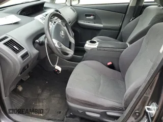 2014 Toyota Prius Two z VIN JTDZN3EU4E3291470, wystawiony jako Copart lot #45365674 z przebiegiem 131 573 mil mil oraz Szkoda całkowita • Salvage title. Historia ofert i sprzedaży dostępna na DreamBid. Obrazek 7.