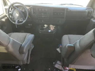 2009 Chevrolet Express Passenger with VIN 1GAHG39K791118504, listed as a Copart auction lot 81822294 with 120,204 mi miles and Salvage Title. Bid and sale history available at carsss.com. Image 8.