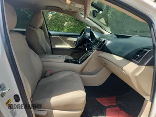 2010 Toyota Venza z VIN 4T3ZA3BB7AU035555, wystawiony jako Copart lot #61304195 z przebiegiem 148 545 mil mil oraz Czysty tytuł • Clean title. Historia ofert i sprzedaży dostępna na DreamBid. Obrazek 5.
