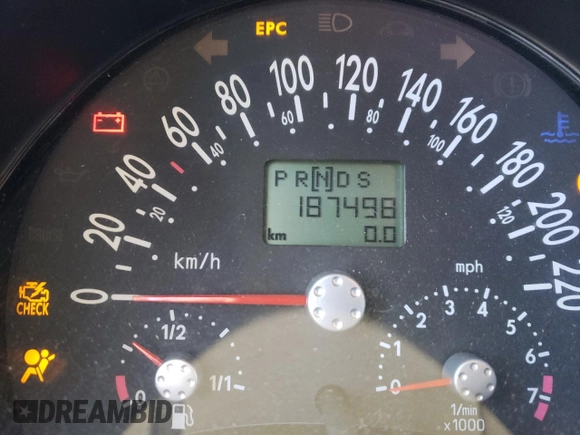 2005 Volkswagen Beetle with VIN 3VWCM21Y15M311018, listed as a Copart auction lot 77611914 with 187,498 mi miles and Salvage Title. Bid and sale history available at DreamBid. Image 9.