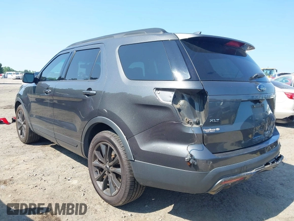 2017 Ford Explorer XLT z VIN 1FM5K7D82HGA31550, wystawiony jako IAAI lot #42391756 z przebiegiem 141 291 mil mil oraz . Historia ofert i sprzedaży dostępna na DreamBid. Obrazek 3.