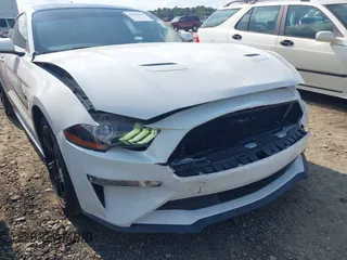 2020 Ford Mustang GT z VIN 1FA6P8CF5L5168721, wystawiony jako IAAI lot #42488098 z przebiegiem 53 983 mil mil oraz . Historia ofert i sprzedaży dostępna na DreamBid. Obrazek 6.