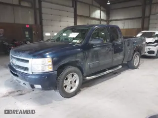 2009 Chevrolet Silverado 1500 LTZ with VIN 1GCEK39J19Z274622, listed as a IAAI auction lot 41352625 with 213,255 mi miles. Bid and sale history available at carsss.com. Image 17.